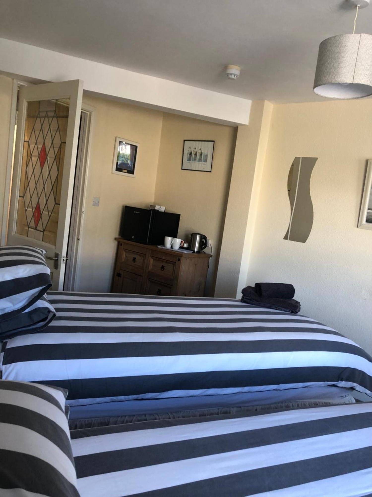 Channel View Guest House Stoke Fleming Экстерьер фото
